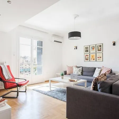 Apartment Bright Flat A Step From Metro Station *